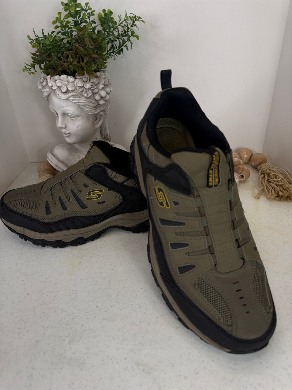 Skechers Men's Olive and Black Outdoor Trail Sneakers size 13 (Runs Large)